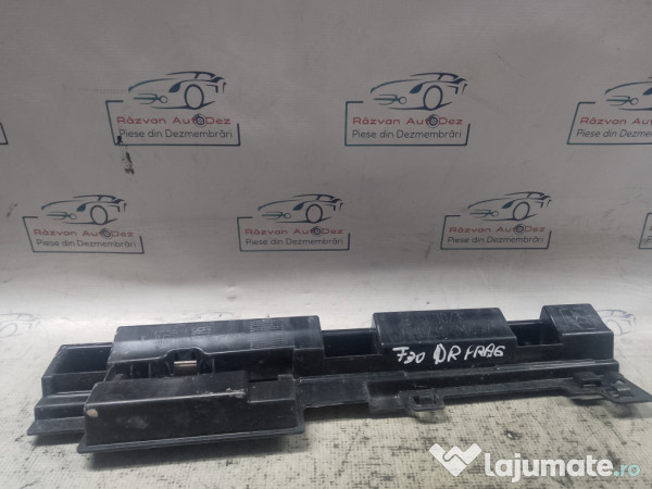 Suport prag dreapta BMW F30 2013