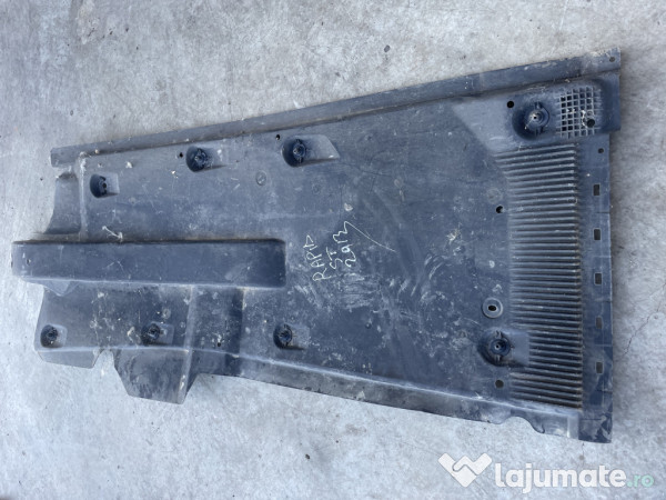 Scut lateral stanga Skoda RAPID 1.6 Motorina 2013