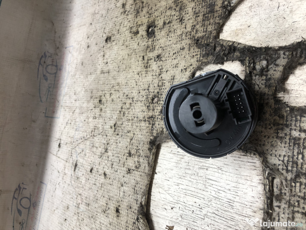 Bloc lumini Skoda Fabia 3 1.0 Benzina 2015