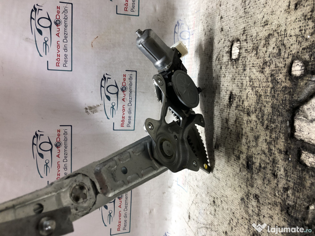 Macara geam stanga spate Nissan X-Trail 2014