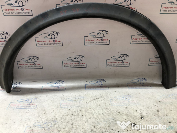 Bandou aripa stanga spate Nissan Juke 2012