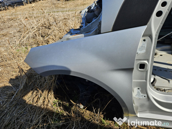 Aripa Stanga Fata Mercedes B-Class 2005