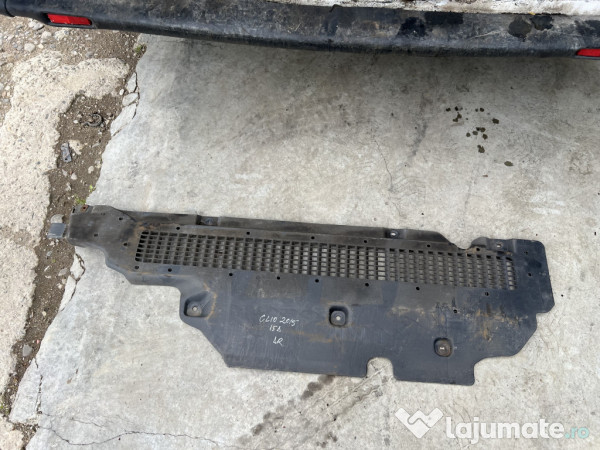 Scut lateral dreapta Renault Clio 4 1.5 Motorina 2015