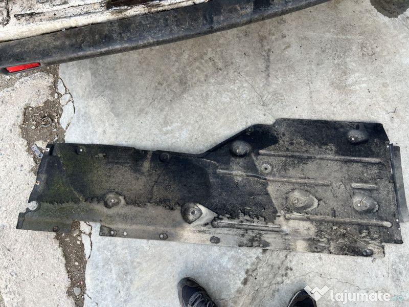 Scut lateral dreapta BMW X3 F25 2.0 Motorina 2015