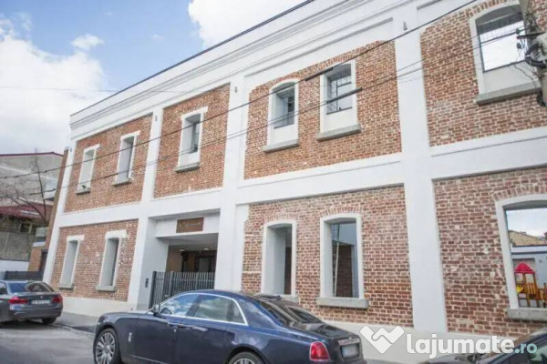 Apartament 3 camere zona Parcul Carol ! 