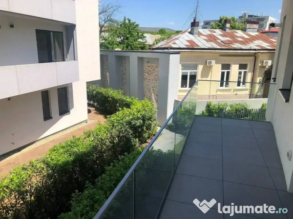 Apartament 3 camere zona Parcul Carol ! 