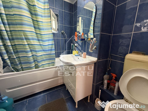 Apartament cu 2 camere, etaj 2, centrala proprie, zona Fr... 