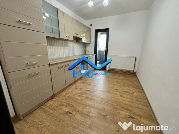 Apartament de cu 3 camere, decomandat, etaj intermediar, Da 