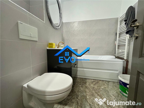 Apartament de cu 3 camere, decomandat, etaj intermediar, Da 