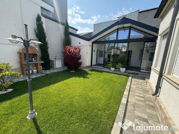 Casa / Vila zona Centrala