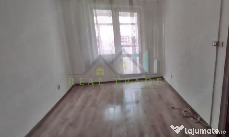 Garsoniera decomandata zona Astra 