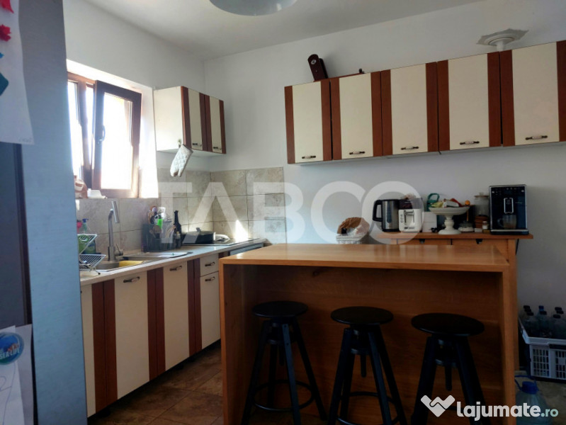 Pret avantajos-Casa individuala 146 mp 5 camere 238 mp teren 