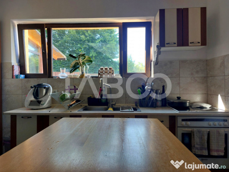 Pret avantajos-Casa individuala 146 mp 5 camere 238 mp teren 