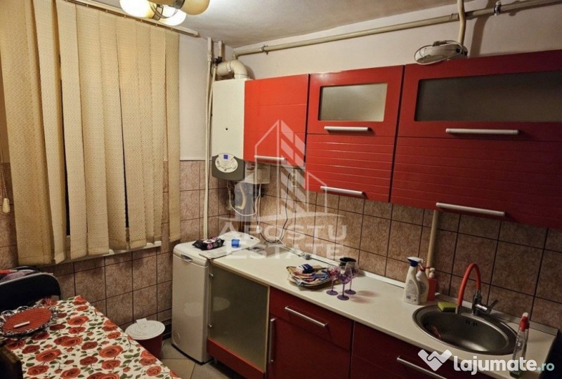 Apartament 3 camere, decomandat, centrala proprie, Calea ...