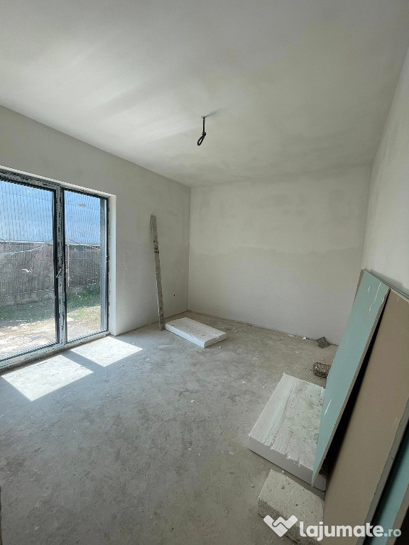 Apartament 2 camere|Finisaje la alegere|curte+2locuri parcare