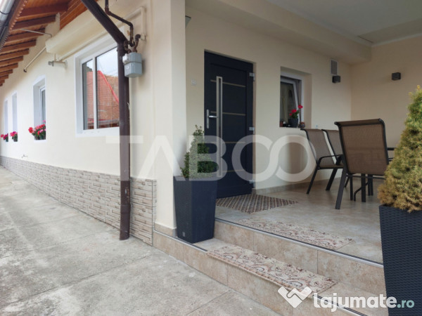 Casa 109 mp 4 camere pivnita terasa loc parcare curte comuna 