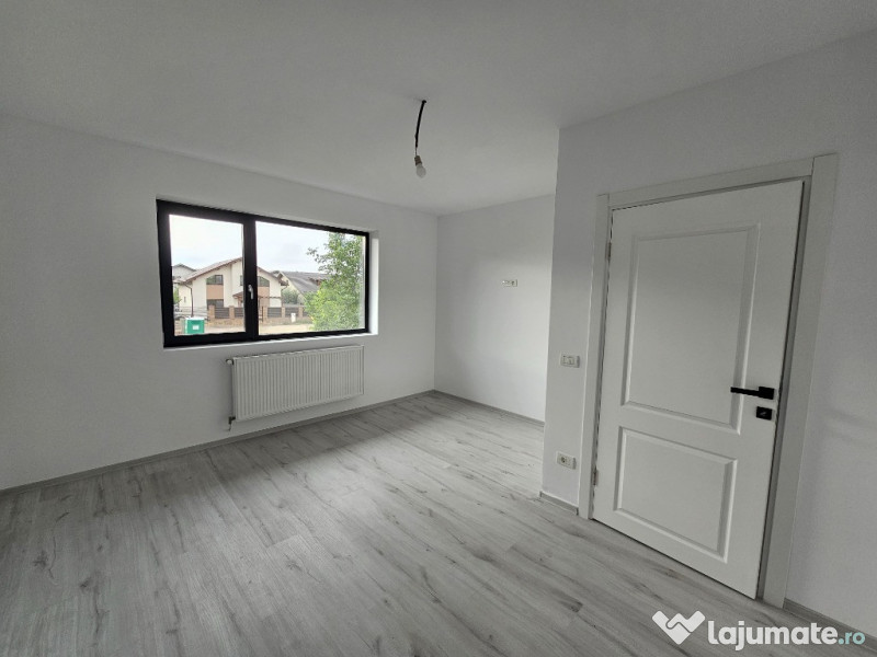 Vila spatioasa tip duplex, Comuna Berceni - Pret avantajos