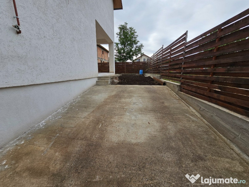 Vila spatioasa tip duplex, Comuna Berceni - Pret avantajos