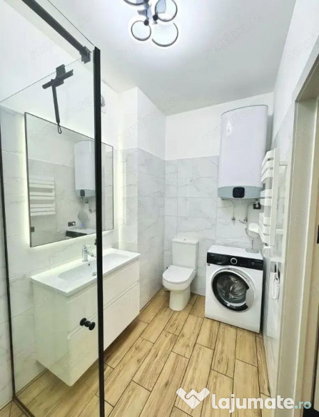 Garsoniera in zona Izvor