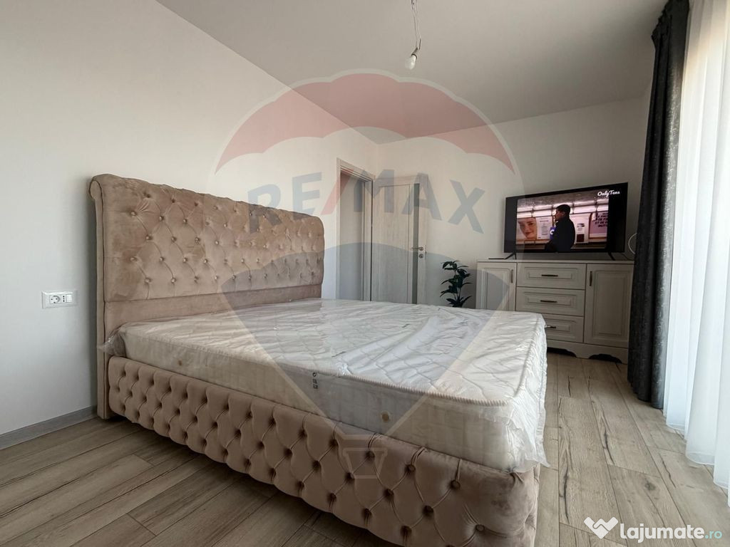 Apartament cu 3 camere de vânzare în zona Universitatii