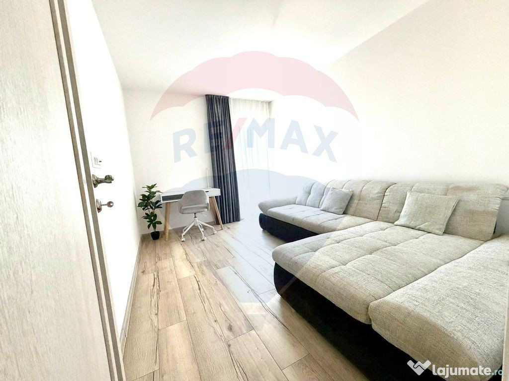 Apartament cu 3 camere de vânzare în zona Universitatii