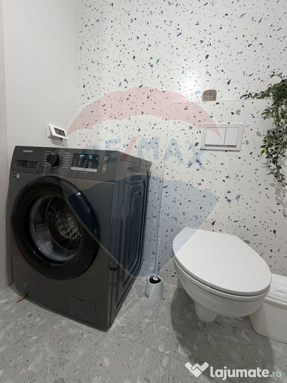 Apartament cu 3 camere de vânzare în zona Universitatii