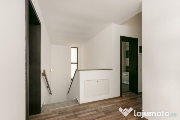 Vilă spațioasă și elegantă în Pipera – zona Porsche