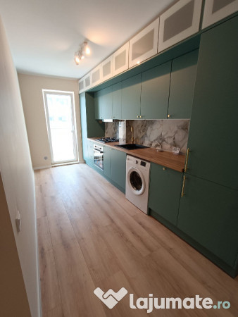 Apartament cu 3 camere, finisat,mobilat,utilat, zona Eroilor 