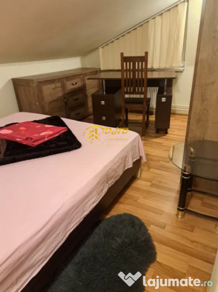 PODU ROS, apartament 4 camere, Decomandat