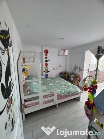 APARTAMENT 3 CAMERE , DECOMANDAT , TOMIS NORD 