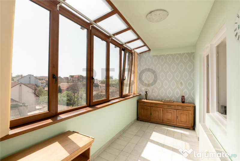 RECO apartament cu 3 camere in zona ultracentrala 