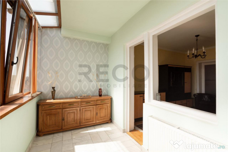 RECO apartament cu 3 camere in zona ultracentrala 