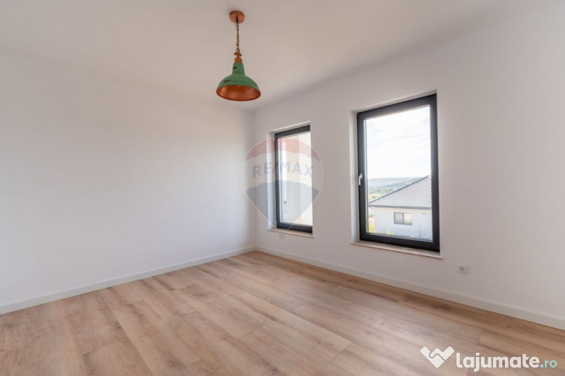 Casa de vanzare, Jucu de Sus, Luminis, 118mp, Finisata Ut... 