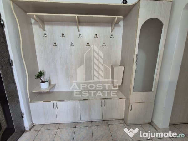 Apartament cu 3 camere, 65mp, zona Lipovei 