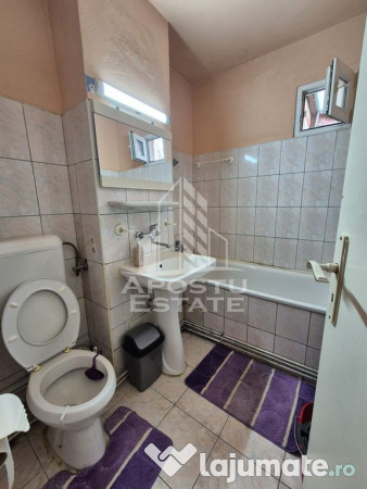 Apartament cu 3 camere, 65mp, zona Lipovei 