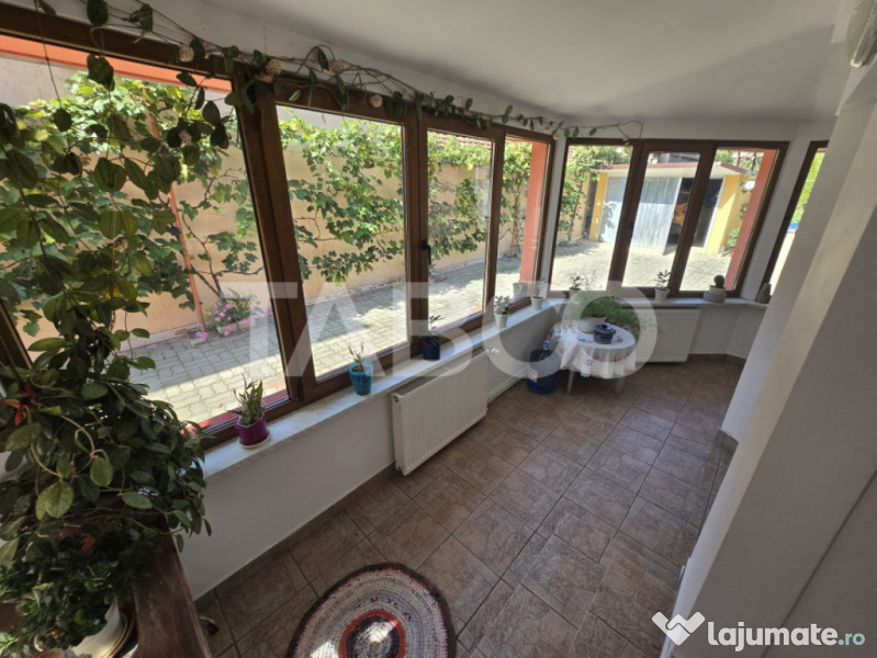 Casa individuala de vanzare 387mp teren 624mp Sura Mica Sibi 