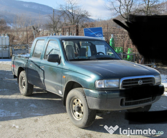 Mazda B 2500 masina