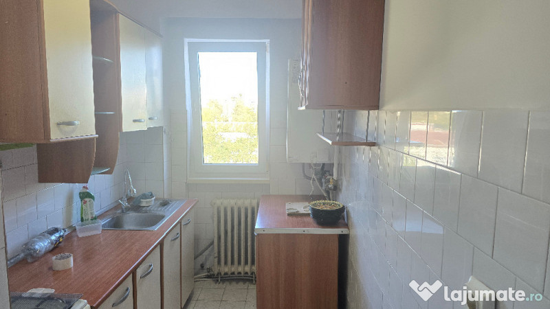 Vand apartament 3 camere in Deva, str. Scarisoara (Astoria), etaj 3, 