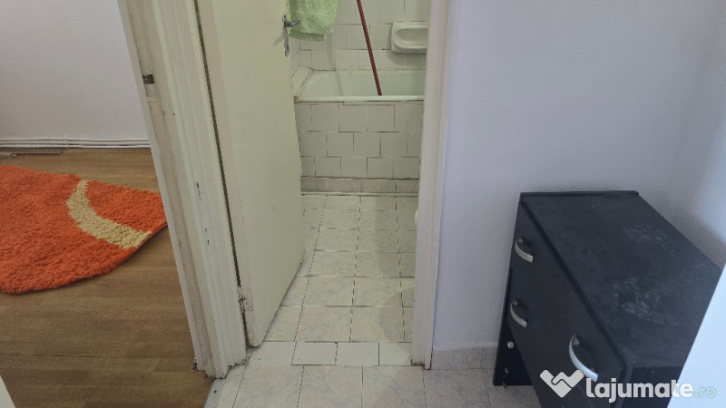 Vand apartament 3 camere in Deva, str. Scarisoara (Astoria), etaj 3, 