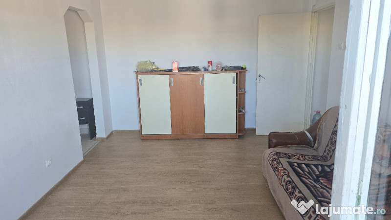 Vand apartament 3 camere in Deva, str. Scarisoara (Astoria), etaj 3, 