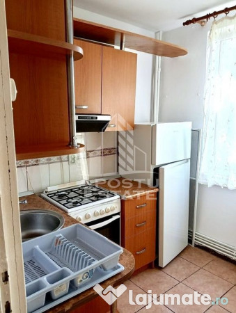 Apartament cu 3 camere, etajul 2 cu lift, zona Spitalului... 