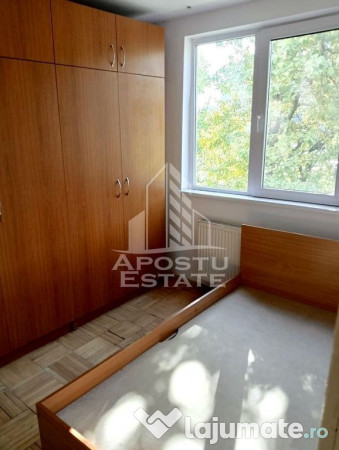 Apartament cu 3 camere, etajul 2 cu lift, zona Spitalului... 