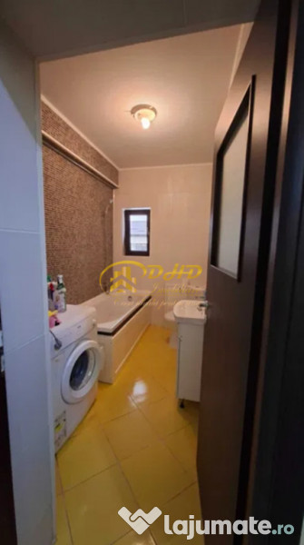 Inchiriez apartament cu 2 camere, semidecomandat in Valea Adanca 