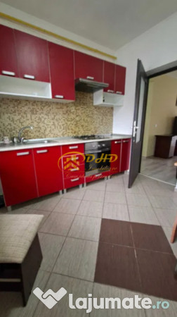 Inchiriez apartament cu 2 camere, semidecomandat in Valea Adanca 