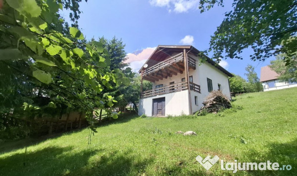 Casă de vacanță in Măgura, la poalele Munților Piatr... 