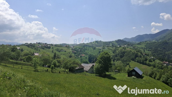 Casă de vacanță in Măgura, la poalele Munților Piatr... 