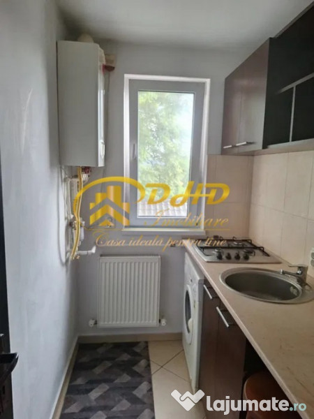 Apartament cu o cameră de închiriat situat în zona Unversătății