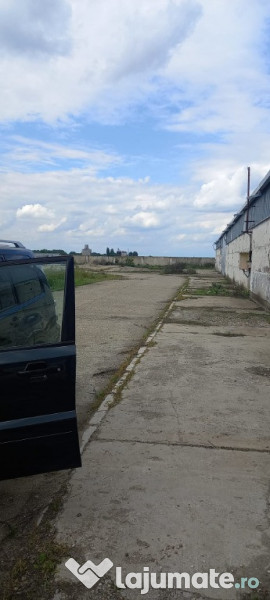 Activ de vanzare la 10 Km de Municipiul Braila ,3 Km de Dunare 