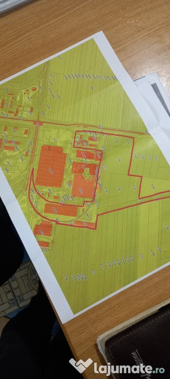 Activ de vanzare la 10 Km de Municipiul Braila ,3 Km de Dunare 