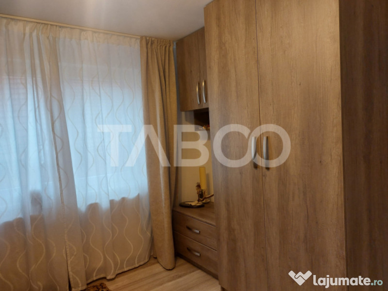 Casa in zona centrala 5 camere 2 bucatarii 3 bai curte comun 